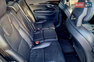 Внедорожник / Кроссовер Volvo XC90 2017 в 