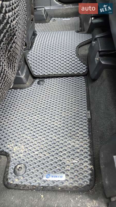 Внедорожник / Кроссовер Volvo XC90 2006 в Киеве