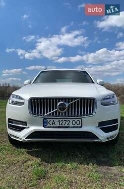 Внедорожник / Кроссовер Volvo XC90 2018 в 