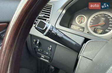 Внедорожник / Кроссовер Volvo XC90 2013 в 