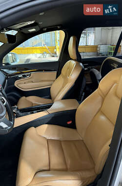 Внедорожник / Кроссовер Volvo XC90 2018 в 