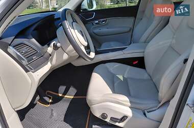 Внедорожник / Кроссовер Volvo XC90 2020 в 