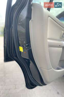 Внедорожник / Кроссовер Volvo XC90 2004 в 