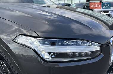 Внедорожник / Кроссовер Volvo XC90 2022 в 