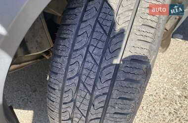 Позашляховик / Кросовер Volvo XC90 2004 в 