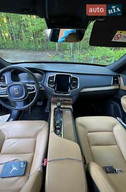 Внедорожник / Кроссовер Volvo XC90 2017 в 