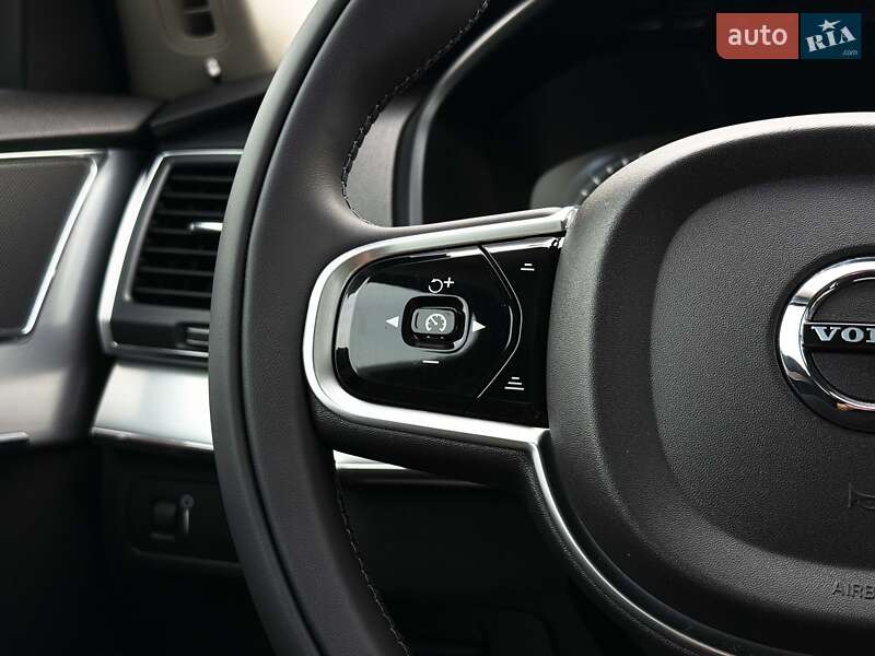 Позашляховик / Кросовер Volvo XC90 2016 в Луцьку