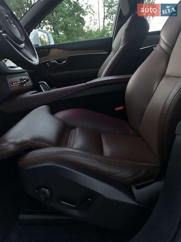 Позашляховик / Кросовер Volvo XC90 2020 в Харкові фото 12 Позашляховик / Кросовер Volvo XC90 2020 в Харкові