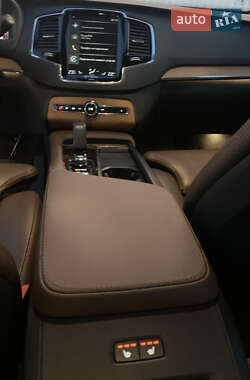Внедорожник / Кроссовер Volvo XC90 2020 в 