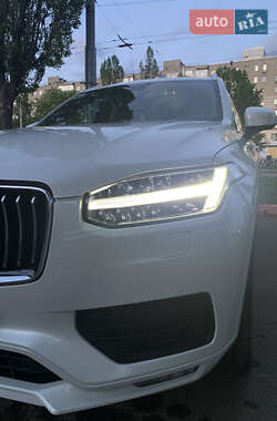 Внедорожник / Кроссовер Volvo XC90 2020 в 
