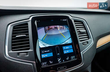 Внедорожник / Кроссовер Volvo XC90 2021 в 