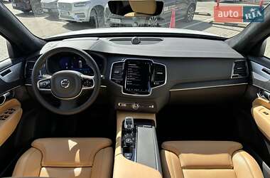 Внедорожник / Кроссовер Volvo XC90 2023 в 