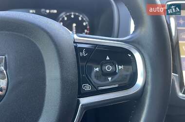 Внедорожник / Кроссовер Volvo XC90 2015 в 