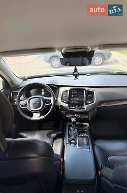 Позашляховик / Кросовер Volvo XC90 2017 в 