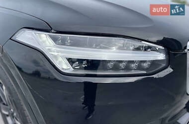 Позашляховик / Кросовер Volvo XC90 2022 в 