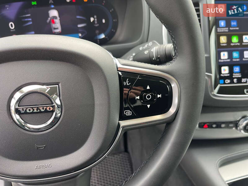 Внедорожник / Кроссовер Volvo XC90 2022 в Киеве