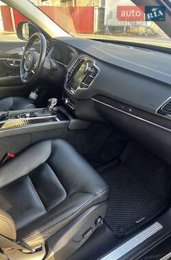 Внедорожник / Кроссовер Volvo XC90 2018 в 