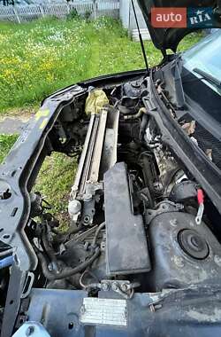 Внедорожник / Кроссовер Volvo XC90 2004 в 