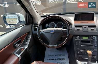 Позашляховик / Кросовер Volvo XC90 2011 в 
