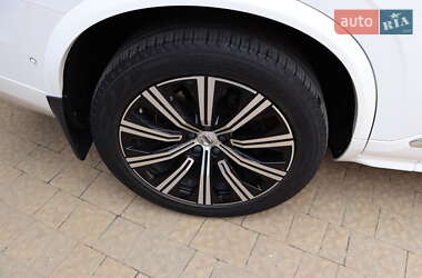 Внедорожник / Кроссовер Volvo XC90 2018 в 