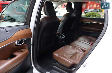 Внедорожник / Кроссовер Volvo XC90 2018 в 
