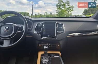 Позашляховик / Кросовер Volvo XC90 2017 в 
