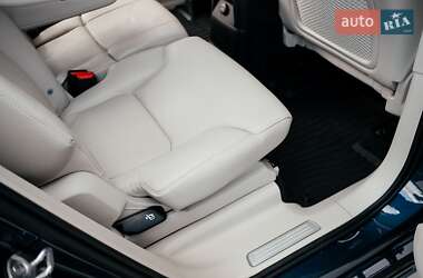 Внедорожник / Кроссовер Volvo XC90 2022 в 