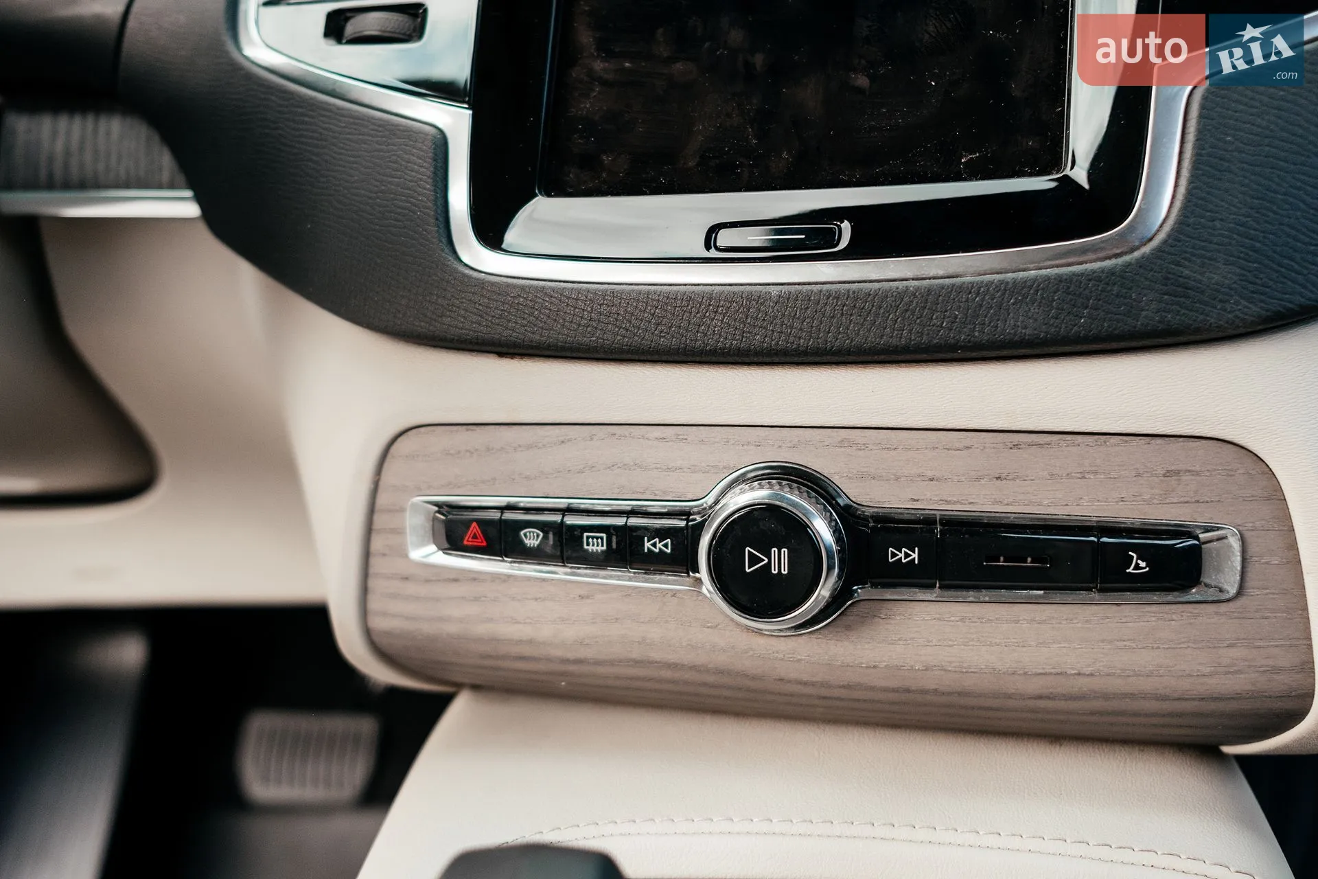 2022 Volvo XC90 - мініатюра 32