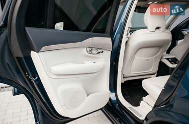 Внедорожник / Кроссовер Volvo XC90 2022 в 