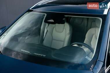 Внедорожник / Кроссовер Volvo XC90 2022 в 
