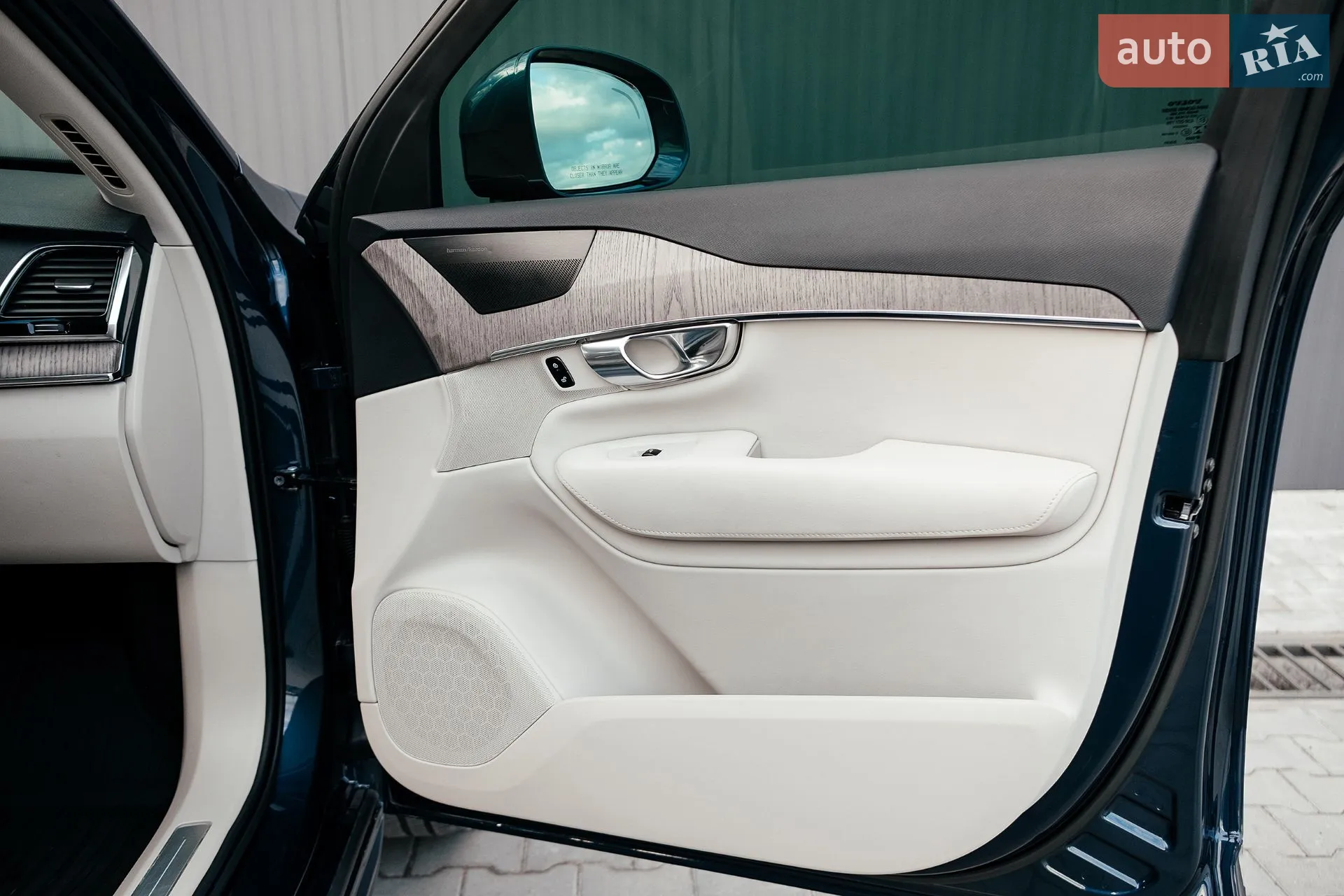 2022 Volvo XC90 - мініатюра 260