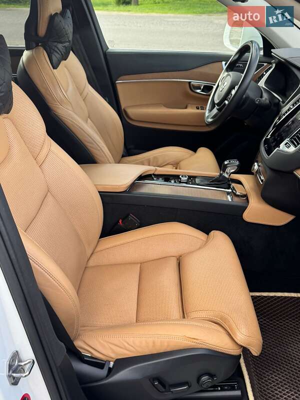 Внедорожник / Кроссовер Volvo XC90 2016 в Ахтырке