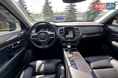 Внедорожник / Кроссовер Volvo XC90 2018 в 