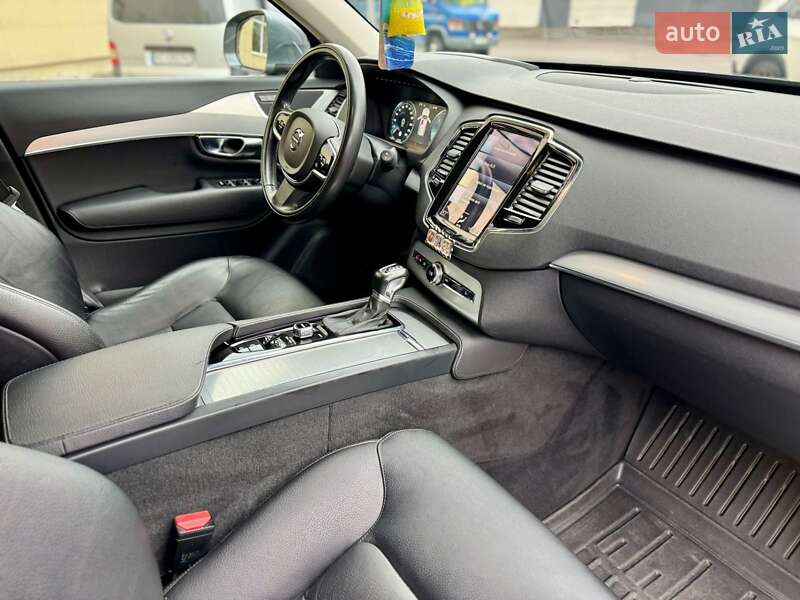 Внедорожник / Кроссовер Volvo XC90 2015 в Здолбунове