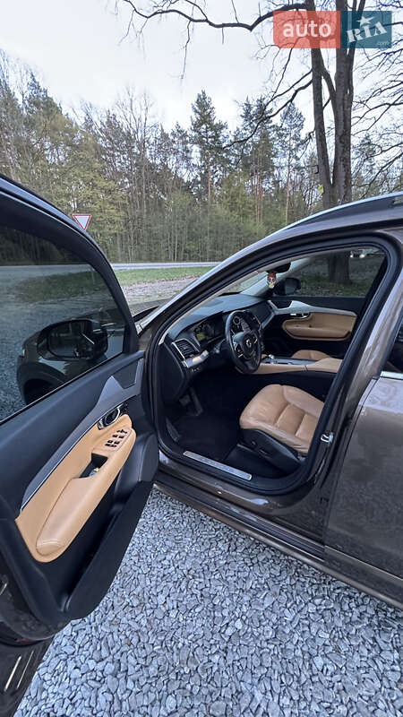 Позашляховик / Кросовер Volvo XC90 2015 в Радивиліві