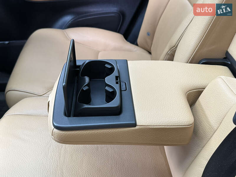 Внедорожник / Кроссовер Volvo XC90 2015 в Киеве
