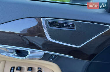 Внедорожник / Кроссовер Volvo XC90 2015 в 