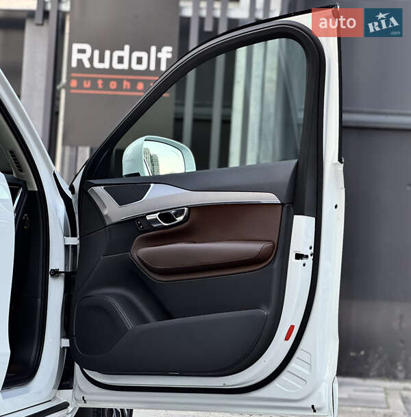 Позашляховик / Кросовер Volvo XC90 2019 в Києві