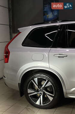 Позашляховик / Кросовер Volvo XC90 2020 в 