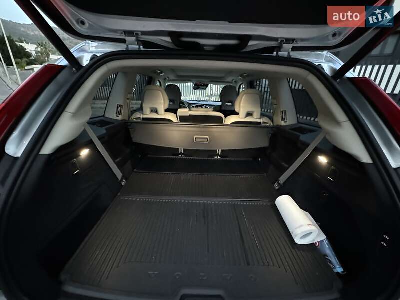 Позашляховик / Кросовер Volvo XC90 2021 в Києві