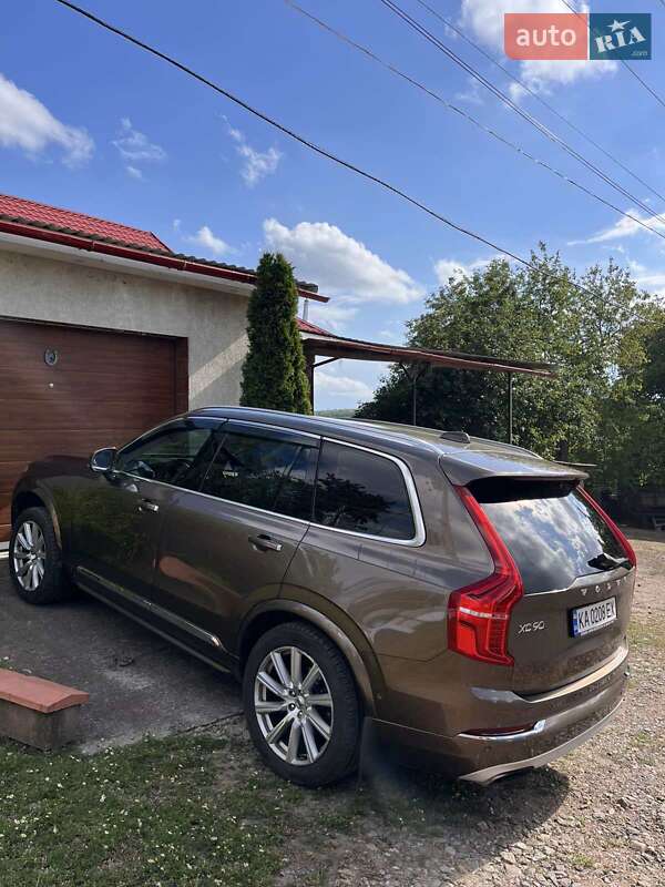 Внедорожник / Кроссовер Volvo XC90 2015 в Тарутине