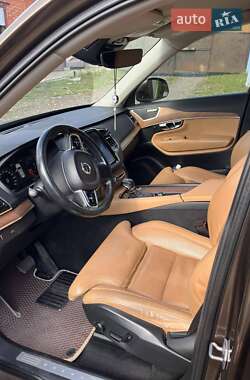 Внедорожник / Кроссовер Volvo XC90 2015 в 