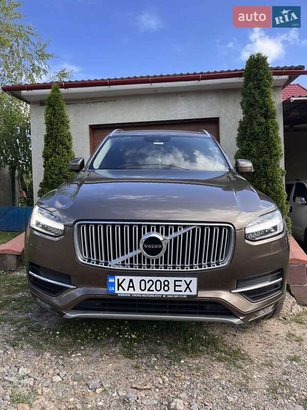 Внедорожник / Кроссовер Volvo XC90 2015 в Тарутине