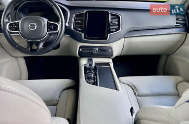 Позашляховик / Кросовер Volvo XC90 2020 в 