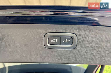 Позашляховик / Кросовер Volvo XC90 2020 в 