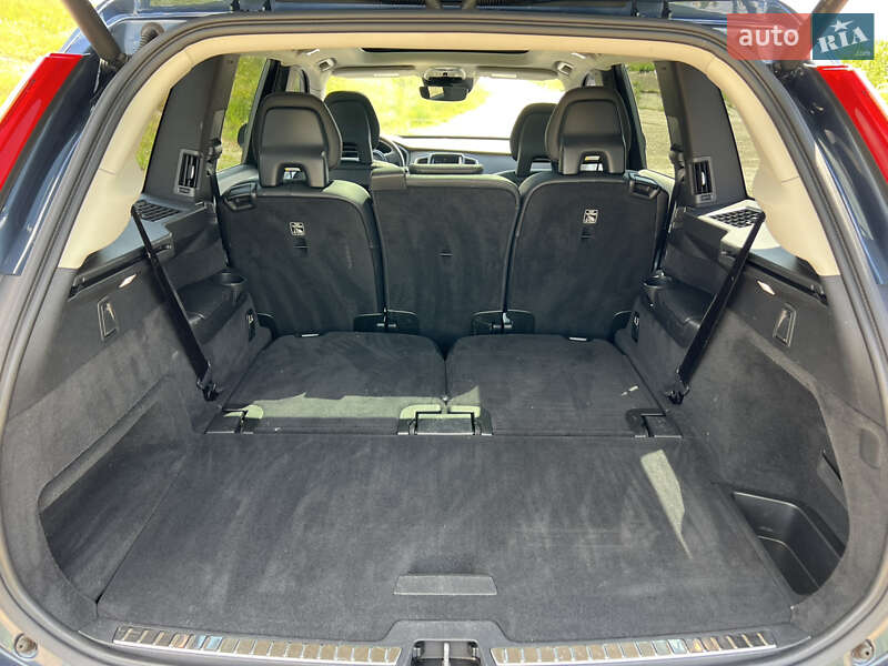 Внедорожник / Кроссовер Volvo XC90 2017 в Киеве