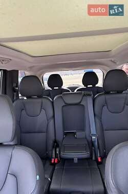 Внедорожник / Кроссовер Volvo XC90 2024 в 