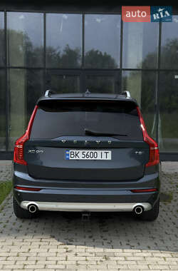 Внедорожник / Кроссовер Volvo XC90 2017 в 