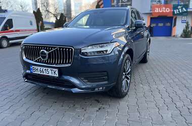 Внедорожник / Кроссовер Volvo XC90 2021 в 