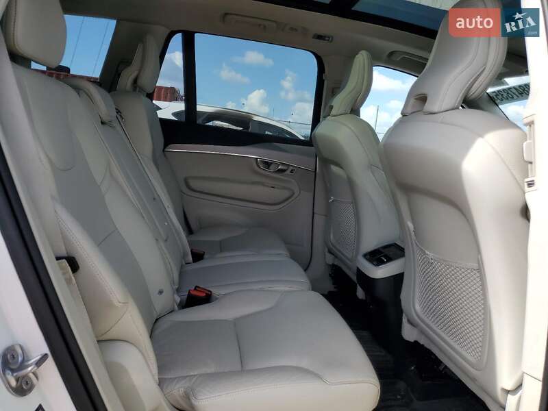 Внедорожник / Кроссовер Volvo XC90 2022 в Днепре